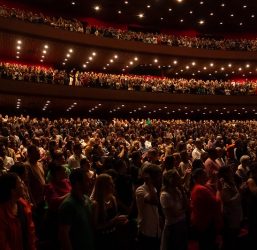 Festival de Curitiba amplia democratização e atrai mais de 200 mil pessoas em sua 33ª edição